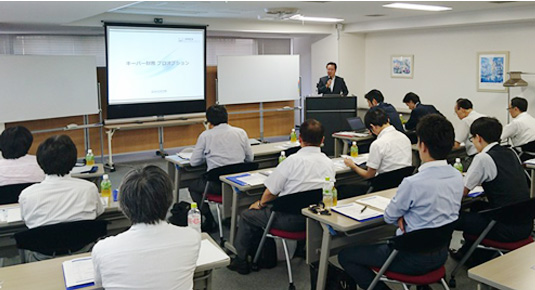 写真：7/20 財務MASセミナーの様子